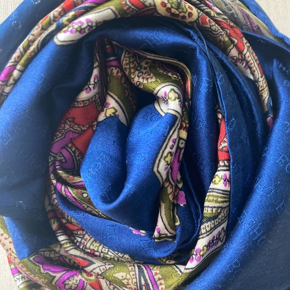 ECHO, collectible vintage paisley scarf, - Picture 11 of 11